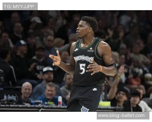 爱德华兹切球被判犯规森林狼成功挑战取消个人第三犯